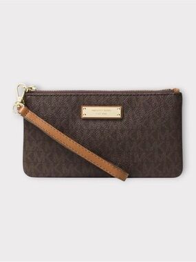 MICHAEL KORS Jet Set Wristlet